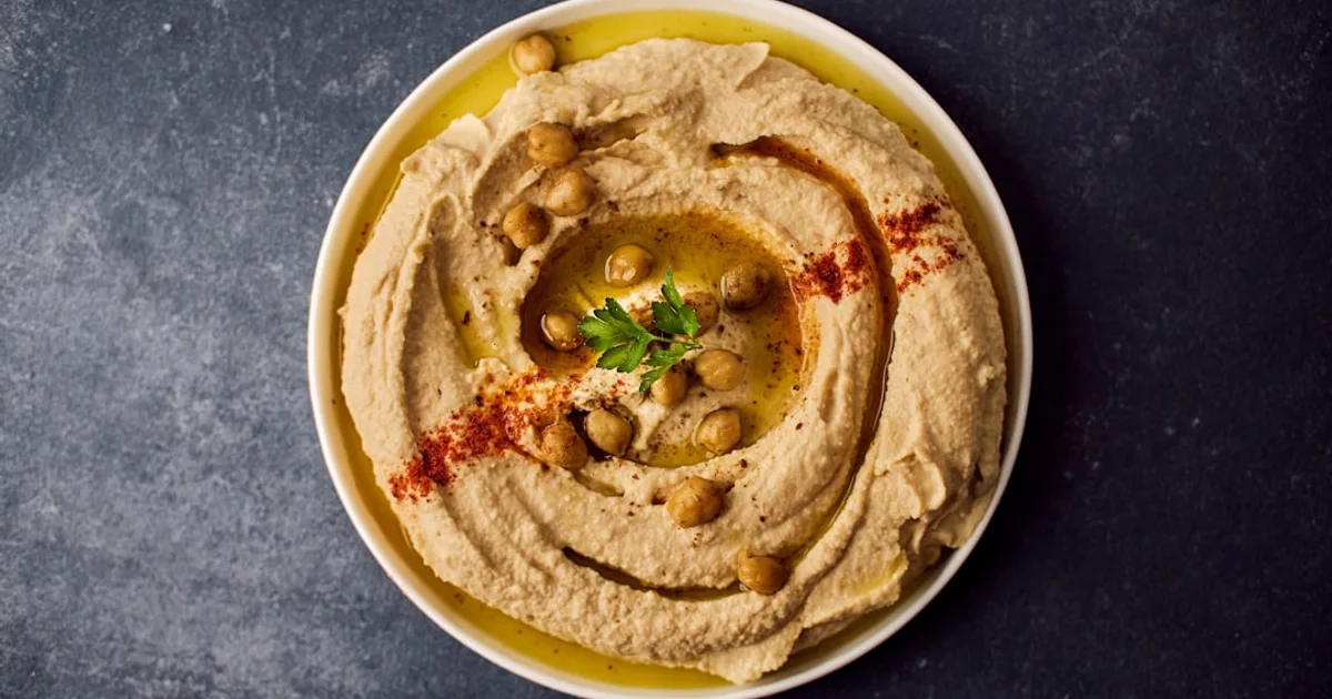 How to Make Hummus at Home in 5 Minutes