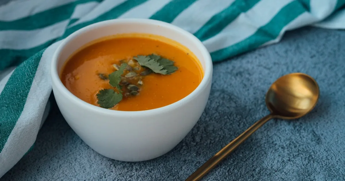 soup in white ceramic bowl